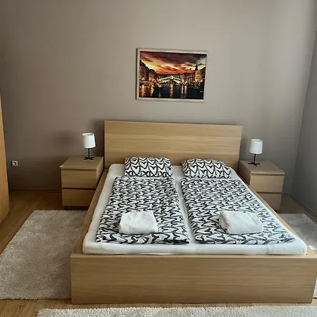 Gold Apartmann 아파트 Hévíz